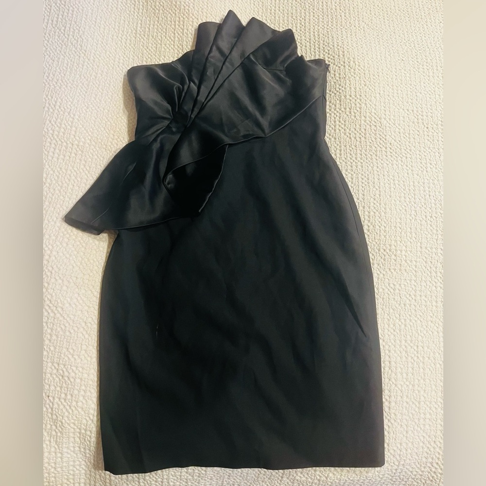 Fabulous cocktail dress by Coast! 💁🏼‍♀️